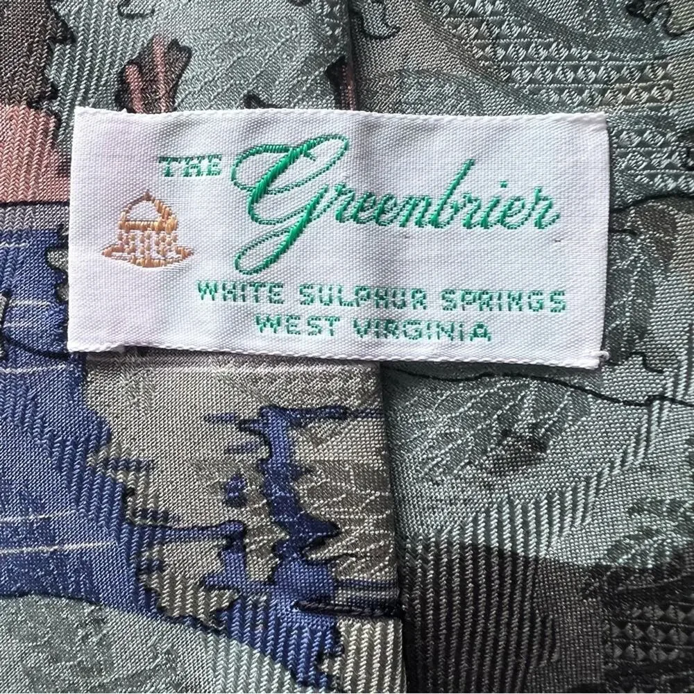 Robert Talbott Vintage Pure Silk Hand Sewn Golf Scene  Neck Tie Business Casual